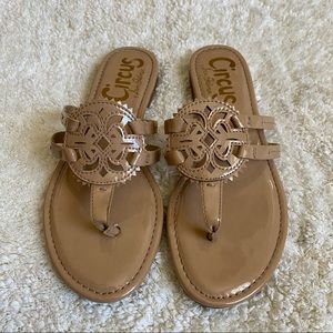 Circus by Sam Edelman Canyon Almond Tan Medallion Thong Flat Sandals